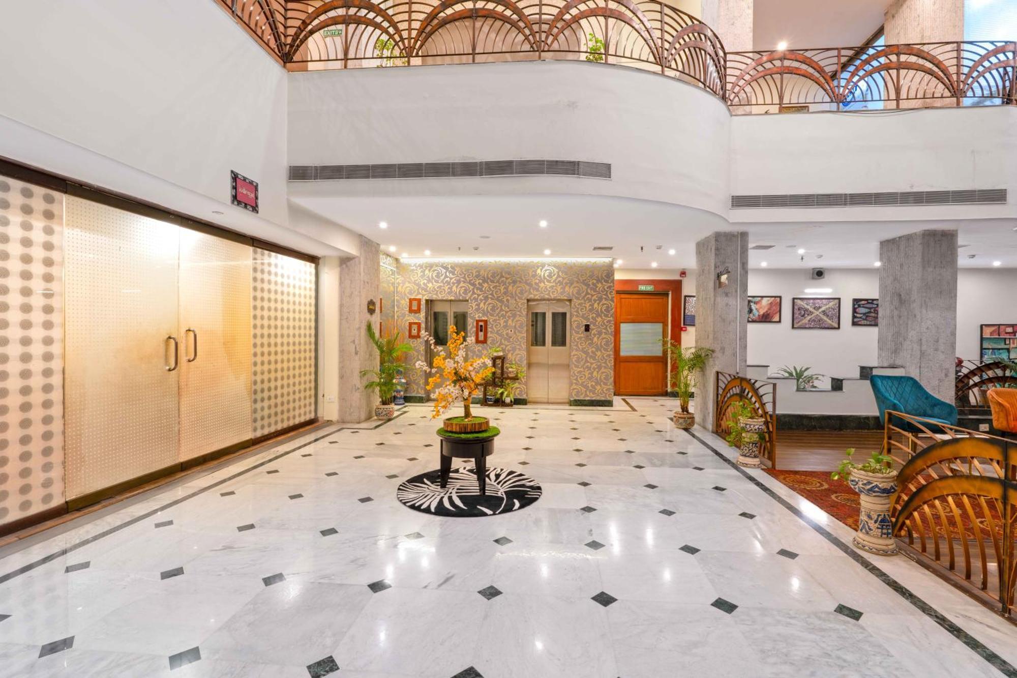 Indismart Hotel Calcuta Exterior foto